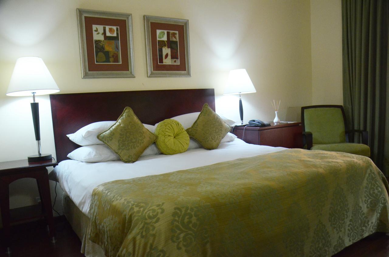 Oakwood Park Hotel Lekki Kültér fotó