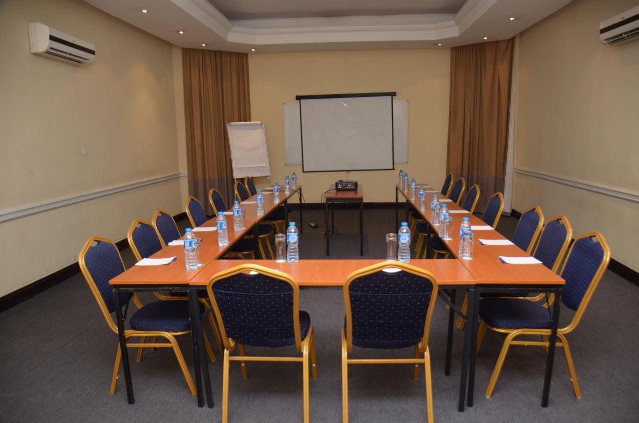 Oakwood Park Hotel Lekki Kültér fotó